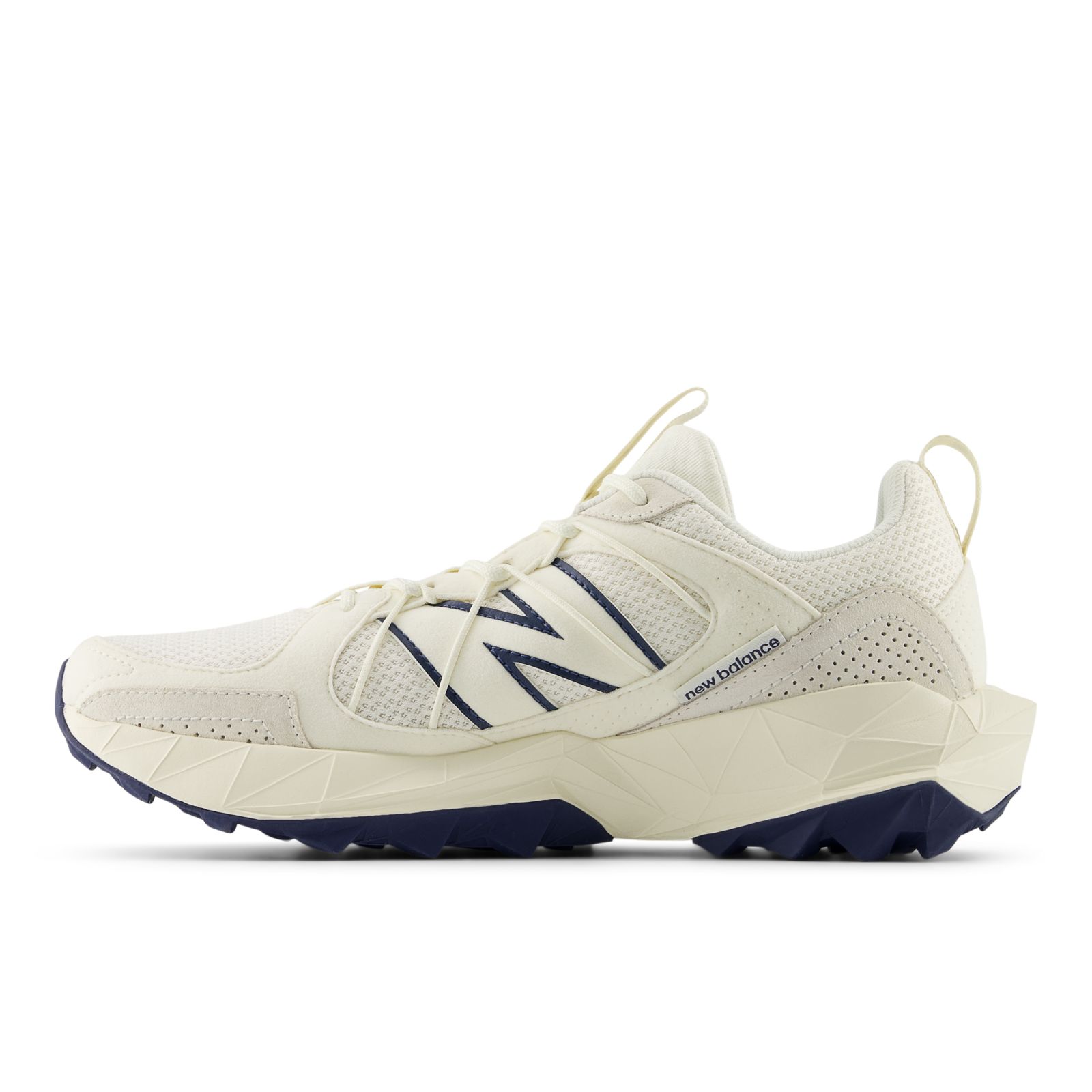Женские кроссовки New Balance Tektrel — фото 3