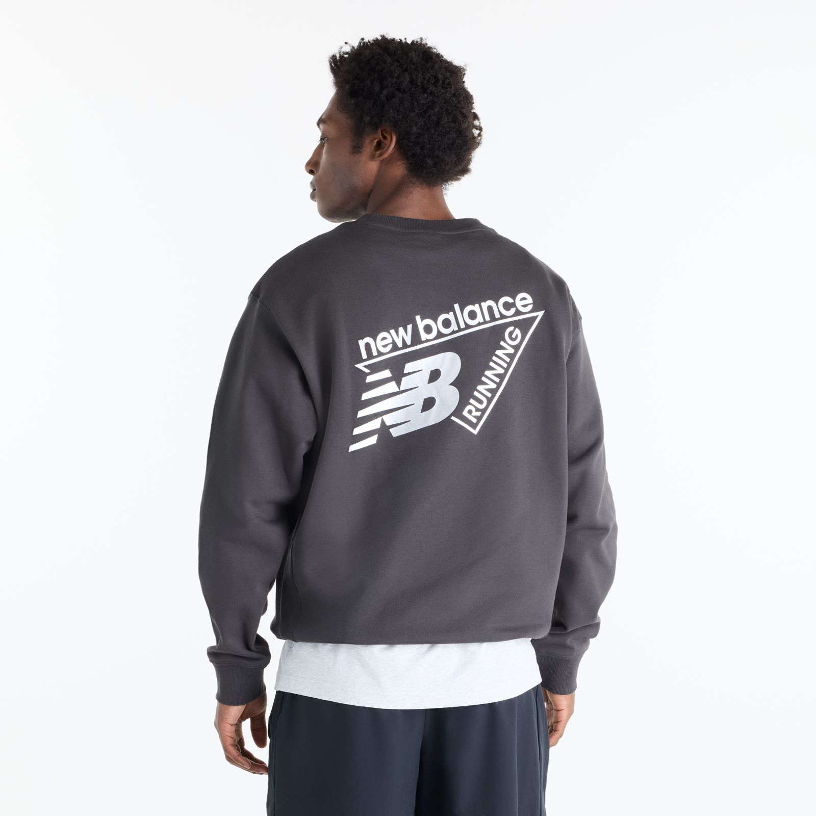 Мужские свитеры New Balance Classic Tri-Logo French Terry Crew — фото 2