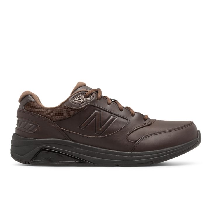 Brown leather New Balance men’s 928v3 walking shoe.