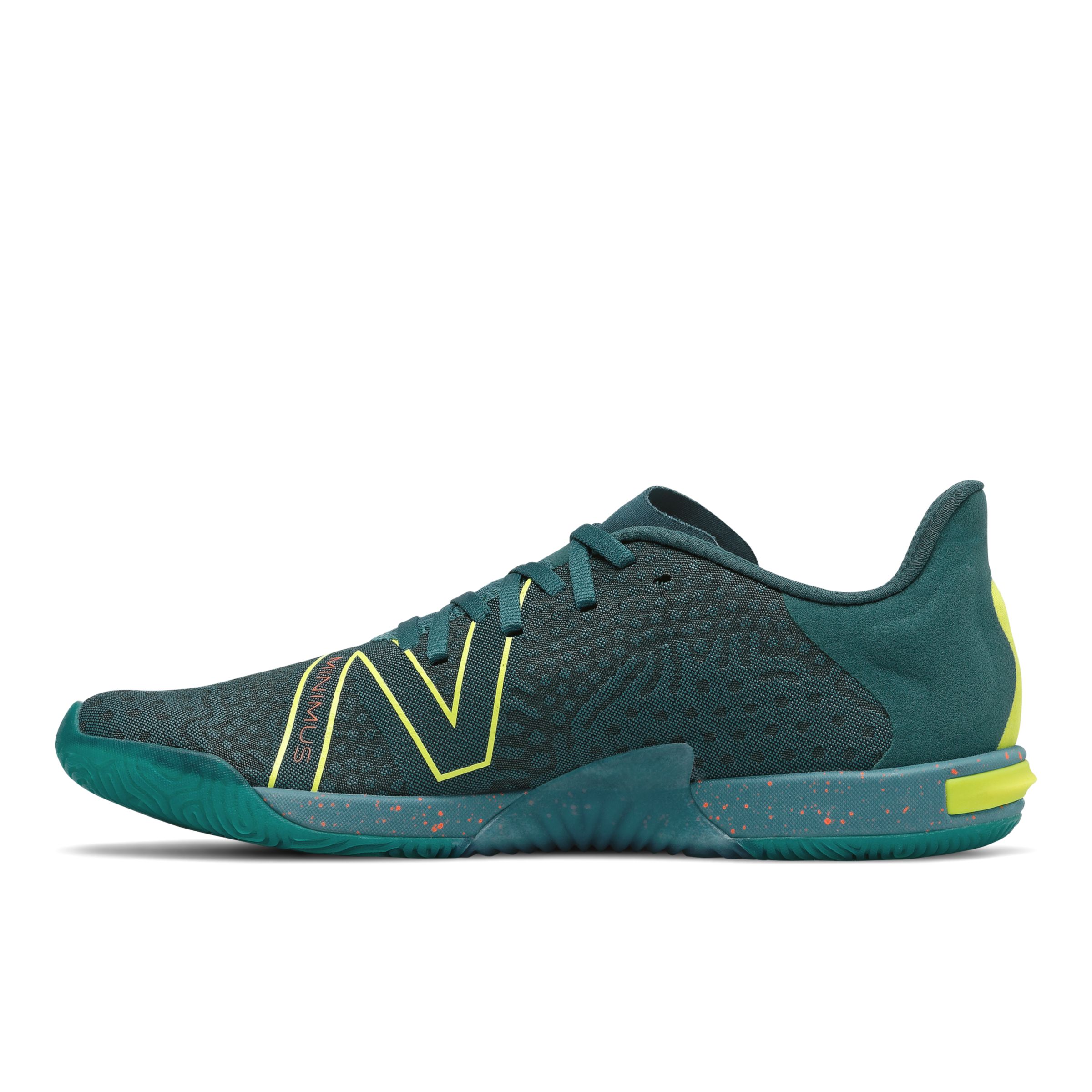 new balance minimus size 15