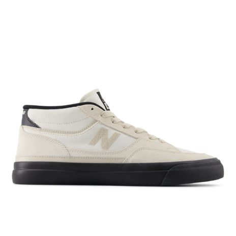 NB Numeric Andrew Reynolds 933