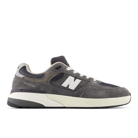 NB Numeric Andrew Reynolds 933