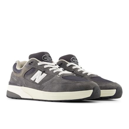 NB Numeric Andrew Reynolds 933