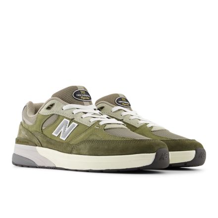 NB Numeric Andrew Reynolds 933