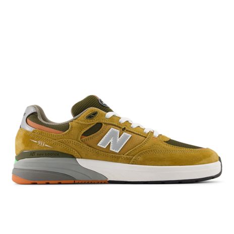 NB Numeric Andrew Reynolds 933