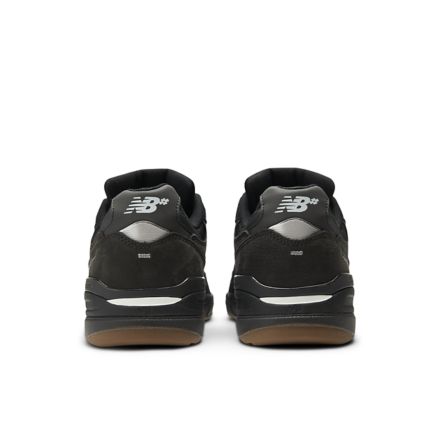 NB Numeric Andrew Reynolds 933