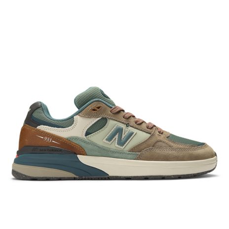 NB Numeric Andrew Reynolds 933