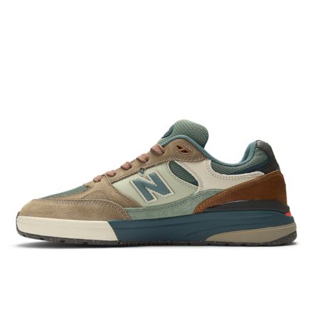 NB Numeric Andrew Reynolds 933