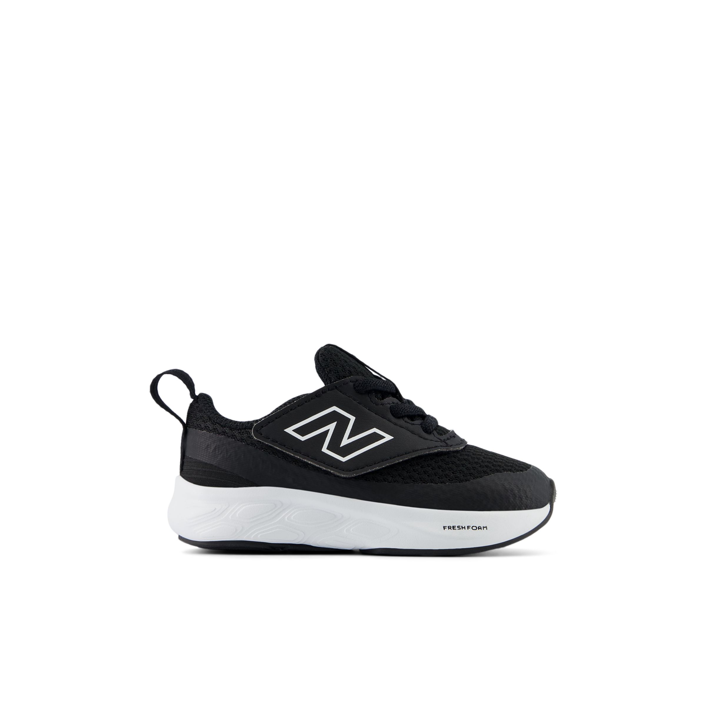 New Balance Kids' Fresh Foam 625 NEW-B Hook & Loop in Black/White Mesh, size 9