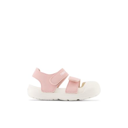 New balance store baby sandals