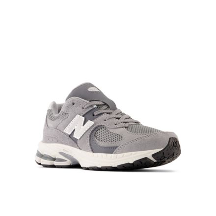 New balance 200 trainer hotsell