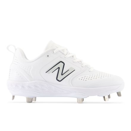 All white new balance softball outlet cleats