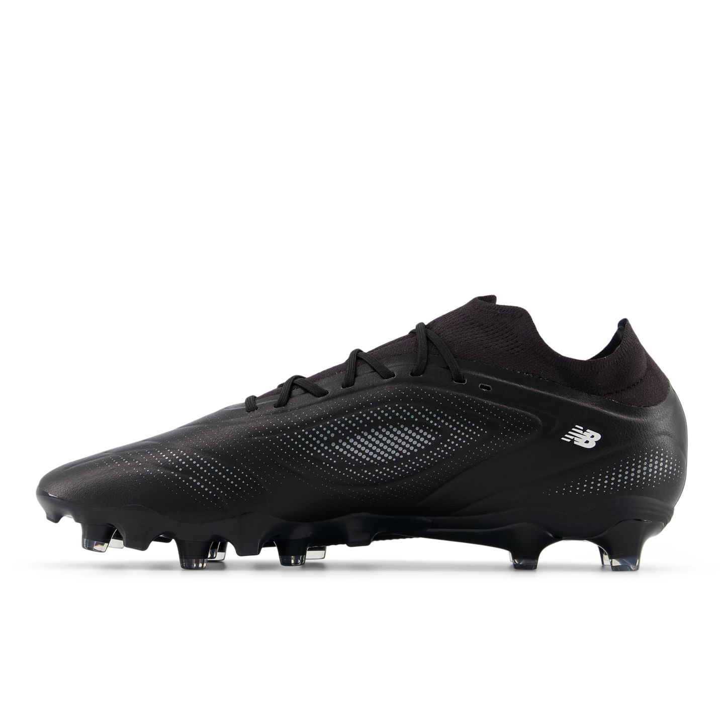 Мужские бутсы New Balance Tekela Team Low Laced FG V5, цвет: Чёрный / Белый — фото 3