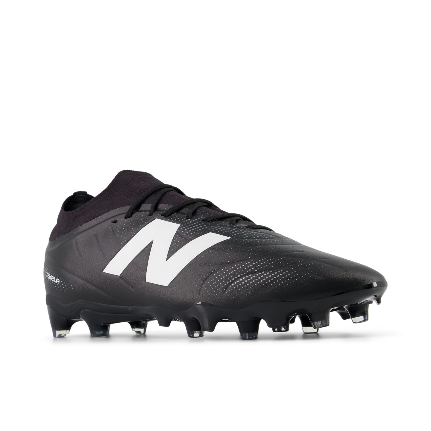 Мужские бутсы New Balance Tekela Team Low Laced FG V5, цвет: Чёрный / Белый — фото 2
