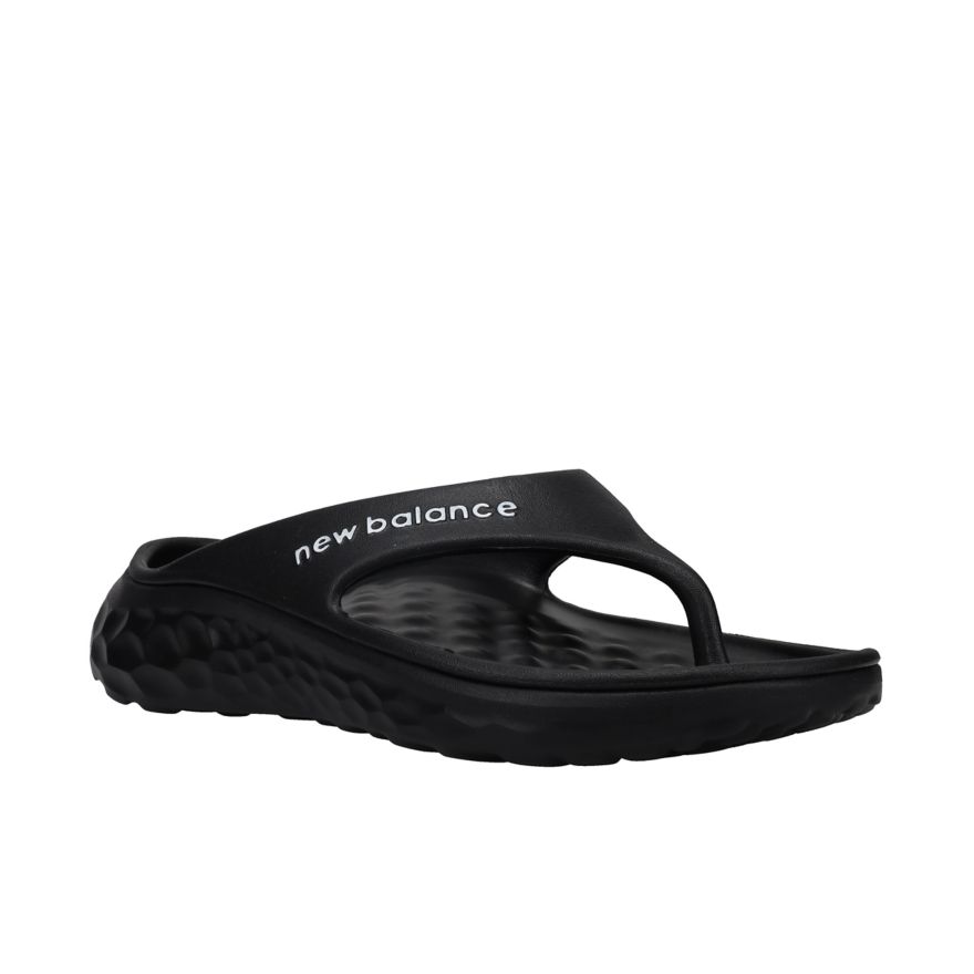 New Balance Women's Fresh Foam Thong Sandal (Black)