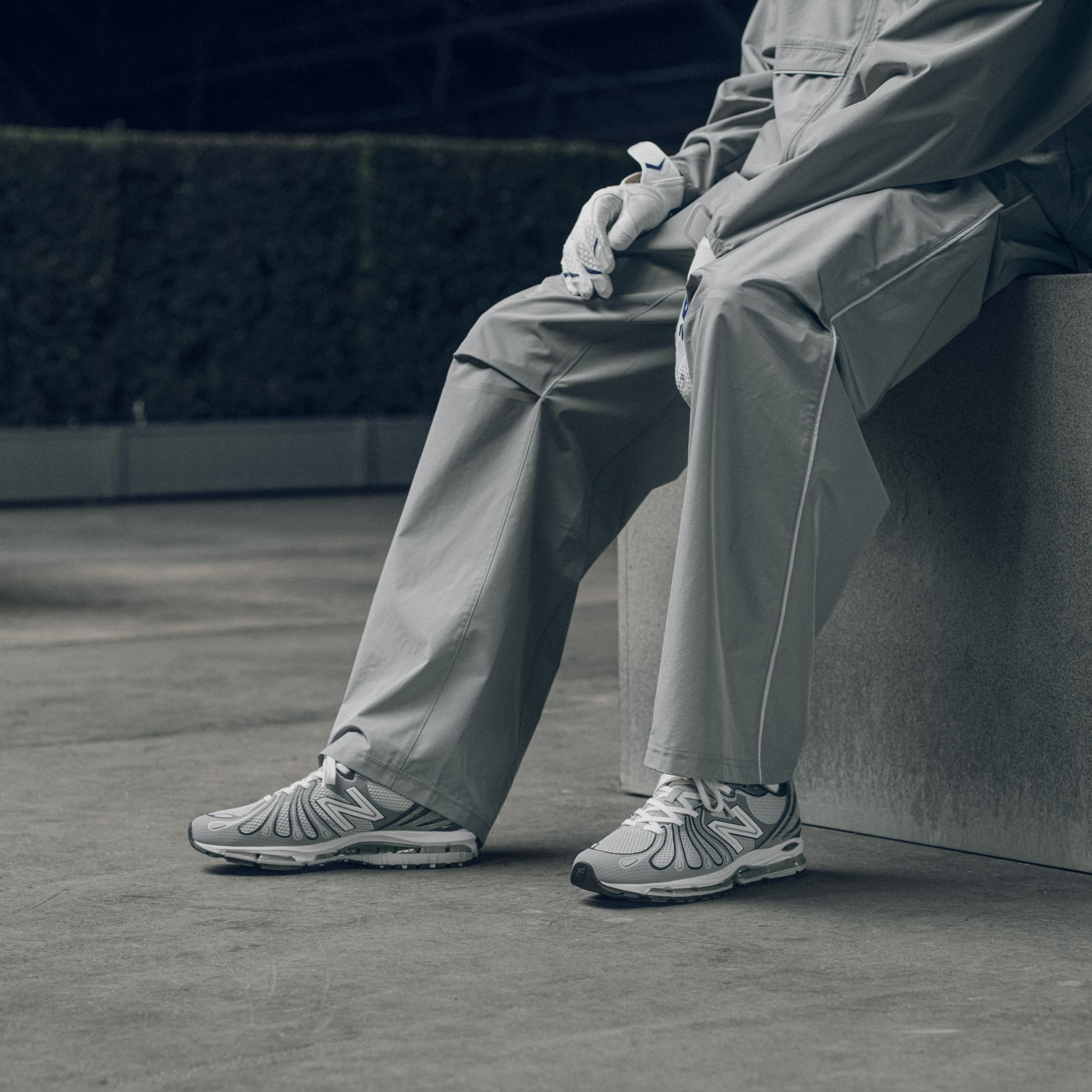 ABZORB 1890 Grey Days