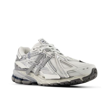 1906A, SEA SALT with ARID STONE with TIMBERWOLF, U190643N