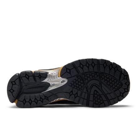 GANNI x New Balance 1906L