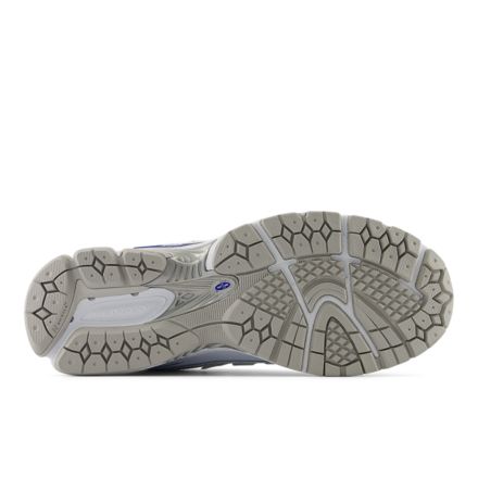 バズる !! New Balance ♥ 1906R Silver llic 1906R - New Balance