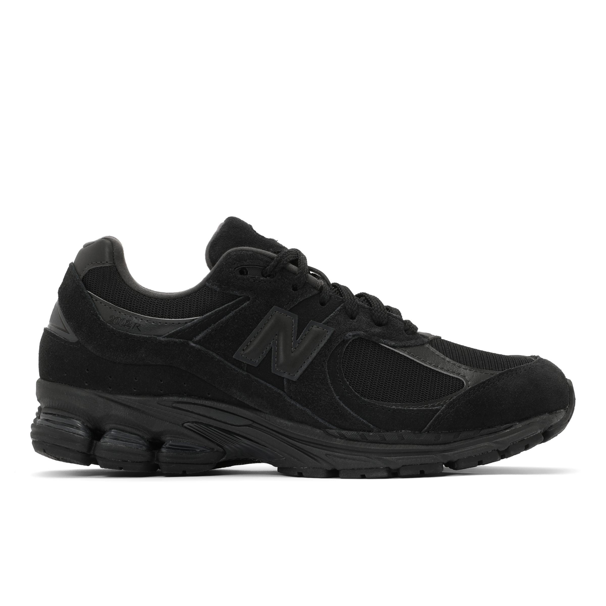 New Balance Unisex 2002R in Black Suede/Mesh, size 7.5