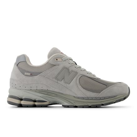 ⭐︎きりん。⭐︎ニューバランス2002r新品未使用 New Balance 2002R 