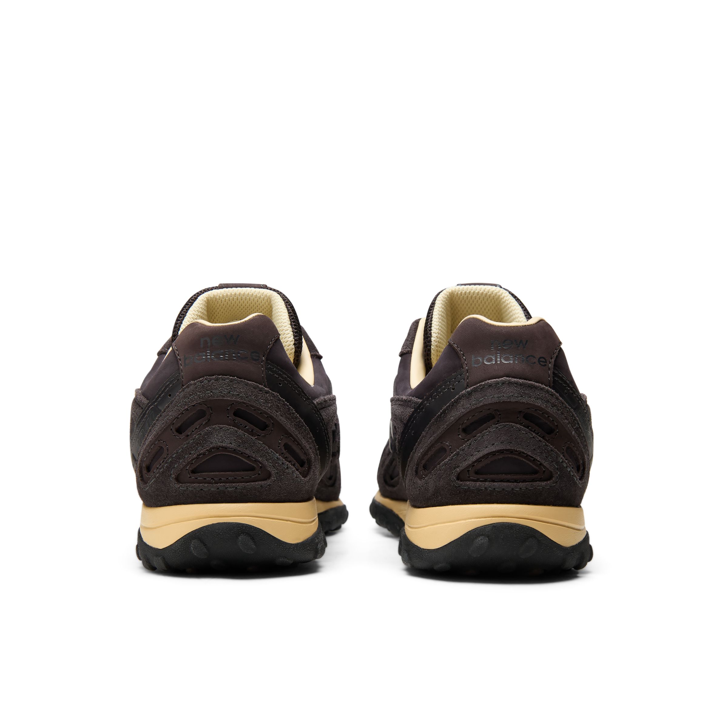 AURALEE x New Balance 204L
