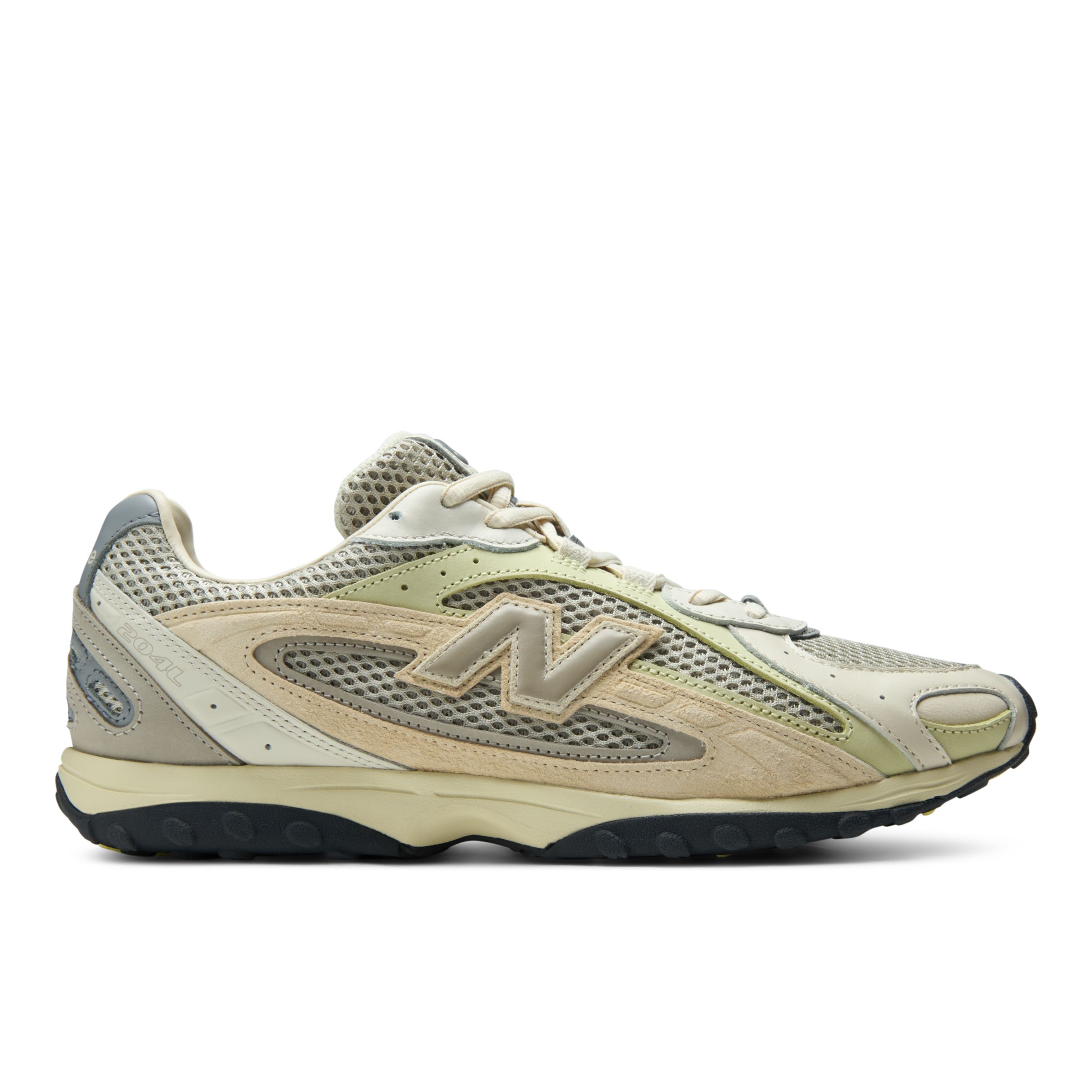 AURALEE x New Balance 204L