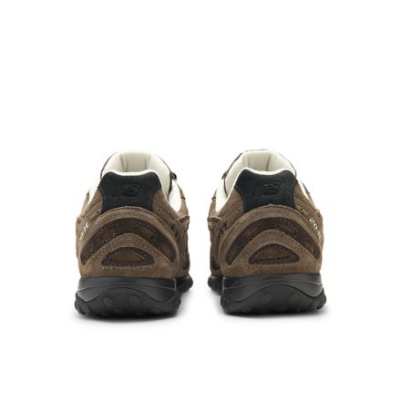 BASKETCASE x New Balance 204L