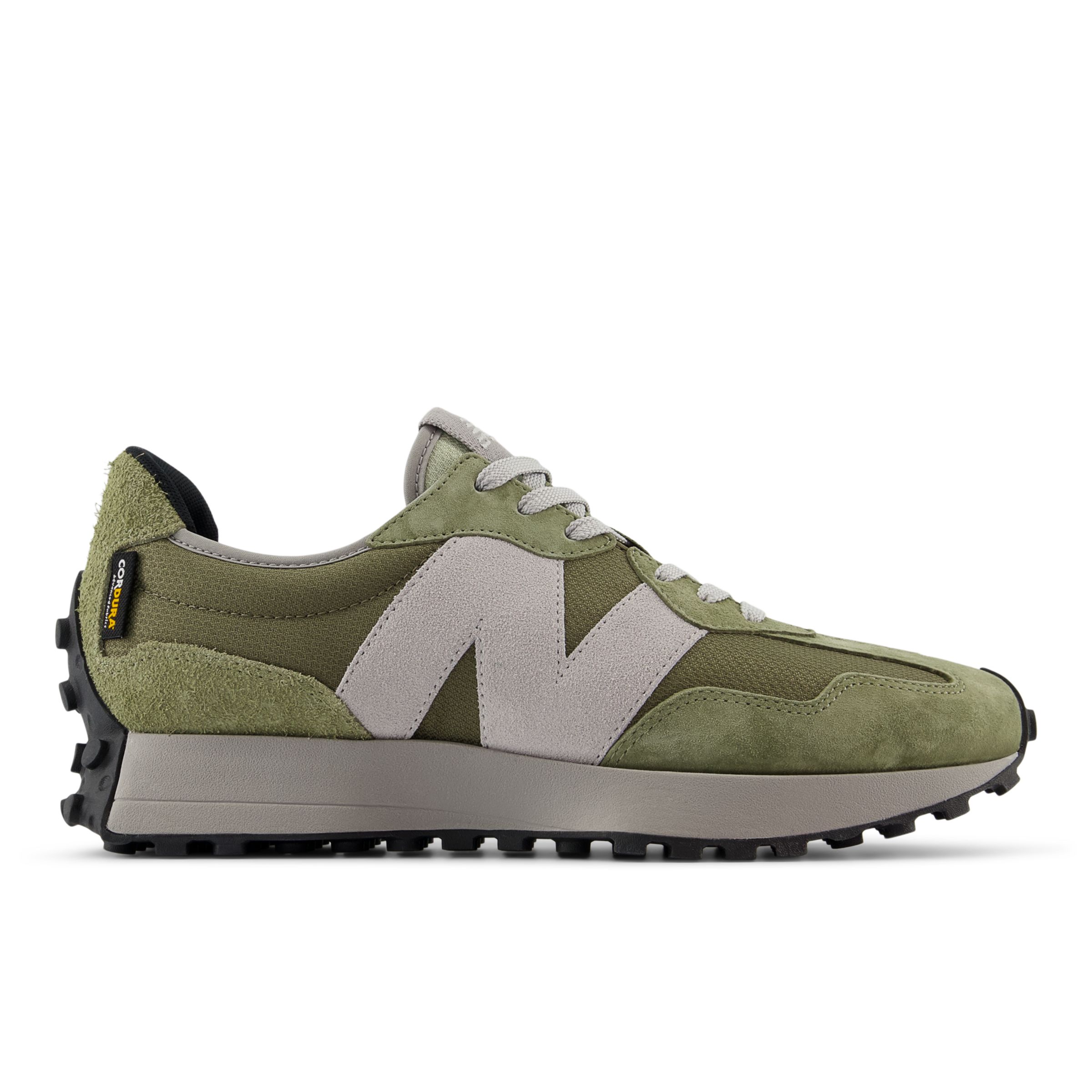 New Balance Unisex 327 in Green Suede/Mesh, size 8.5