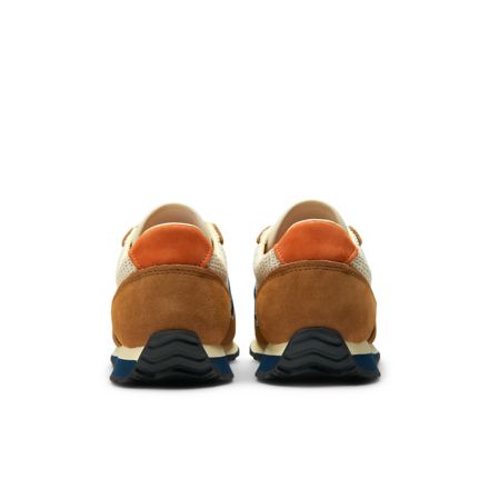 Sezane x New Balance 471