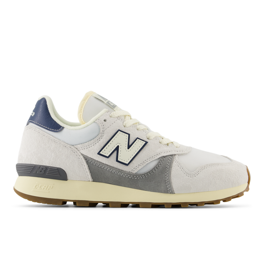 New Balance 475