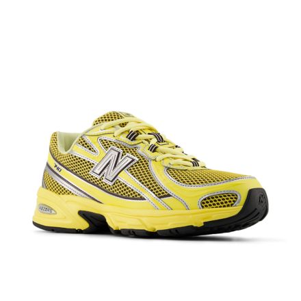 740, STAR BURST with SILVER METALLIC with BLACK COFFEE, U74045L