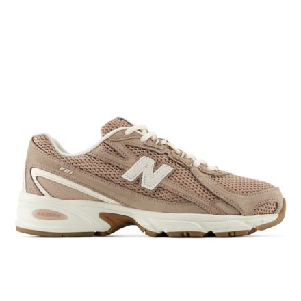740, FLAT TAUPE with PERMAFROST with Mushroom with Gum 020, U740AT2