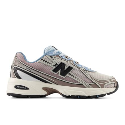 740, Sea Salt with Earth Shadow with Frosted Glass with Shipyard, U740BL2