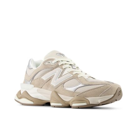 9060, Raincloud with Dark Silver Metallic with Grey Matter with Reflection, U9060ERM