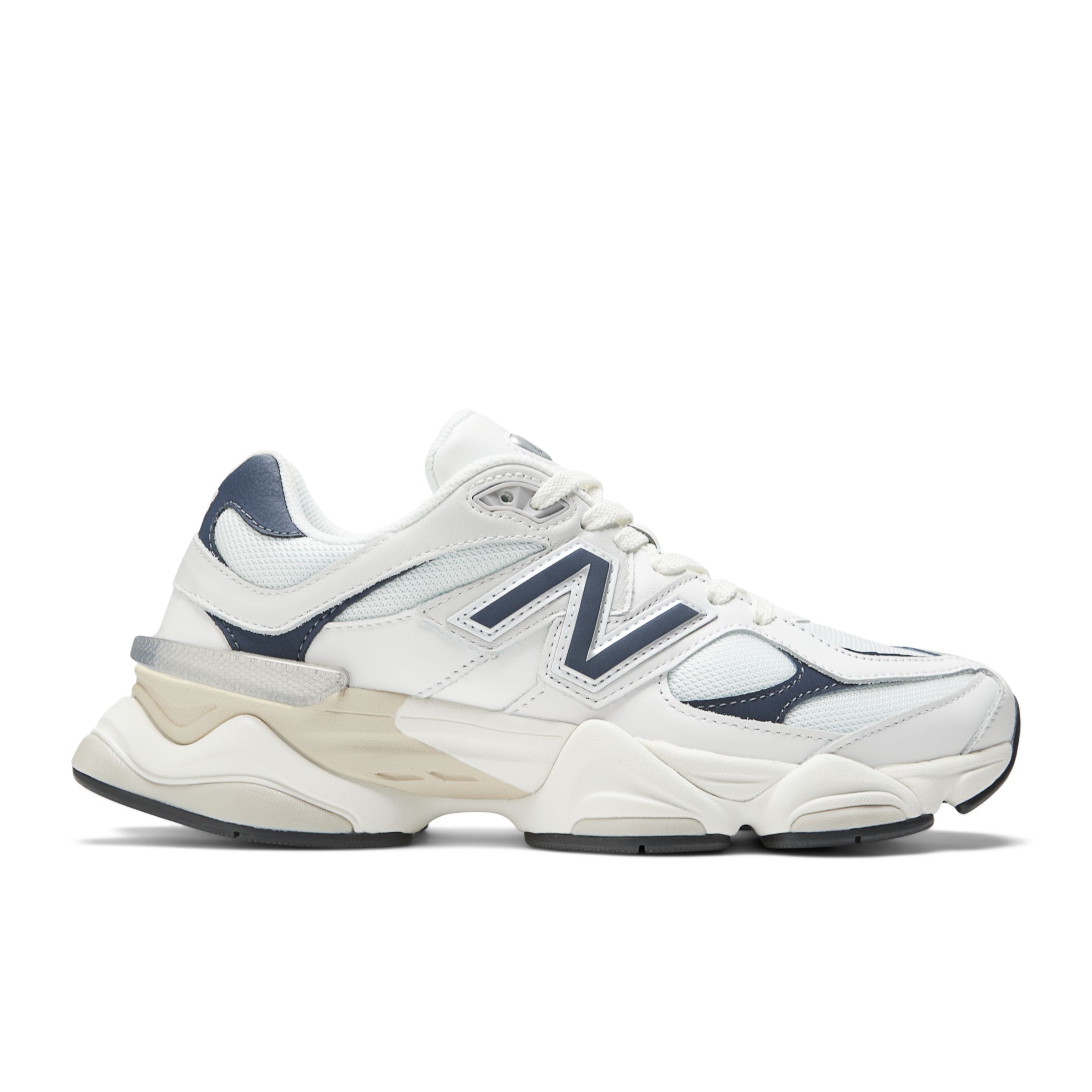 Womens new balance navy sales & white 410 trainers