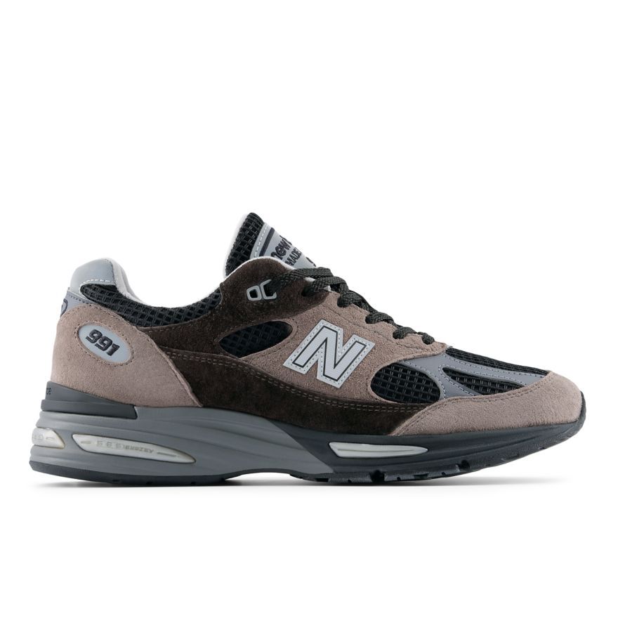 Made in UK 991v2 Elevated Neutrals