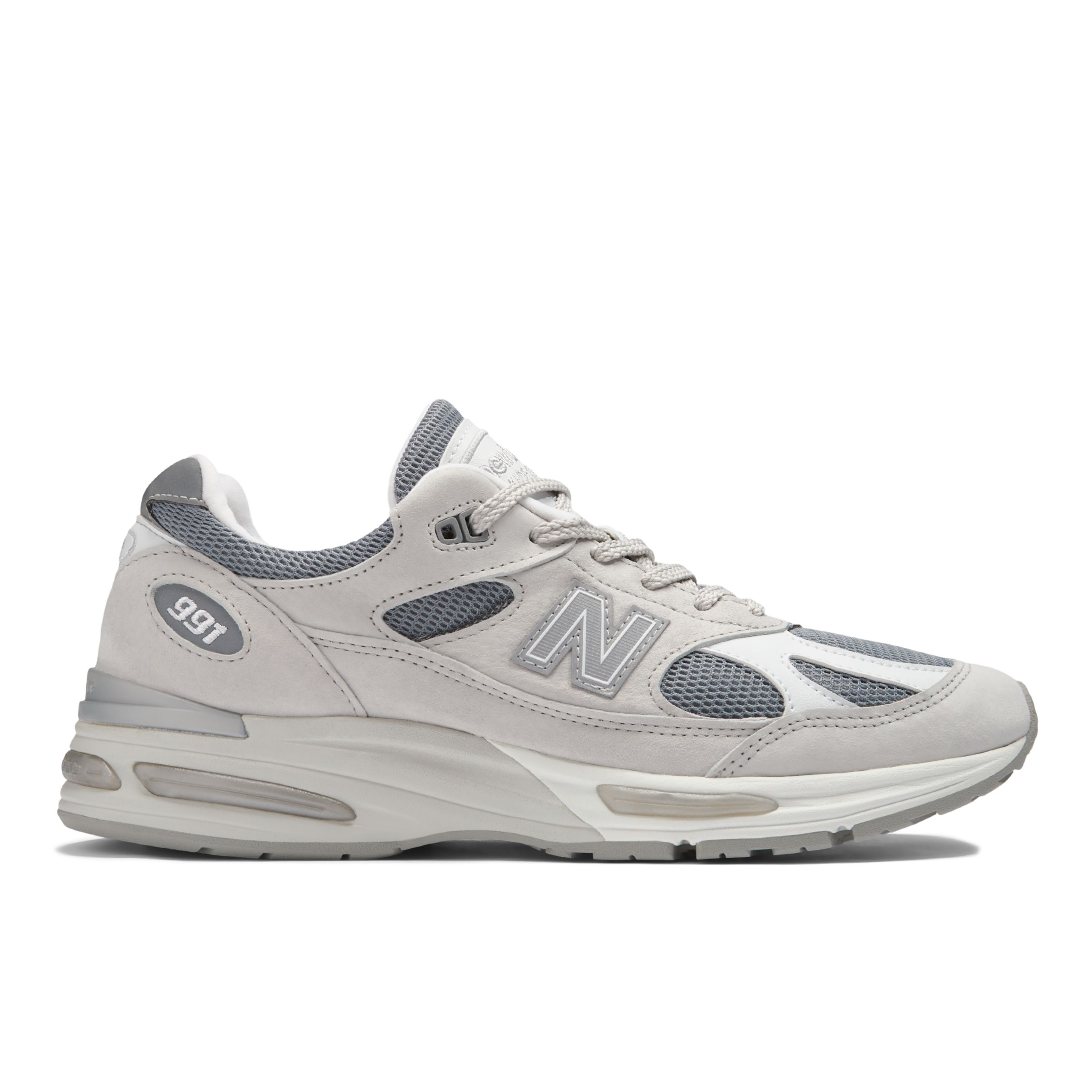 New Balance Unisex Made in UK 991v2 in Grey/White Suede/Mesh, size 4