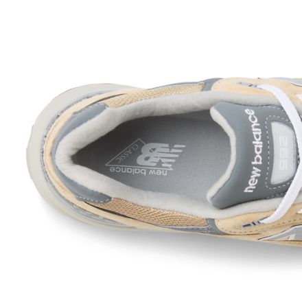 Made in USA 992
