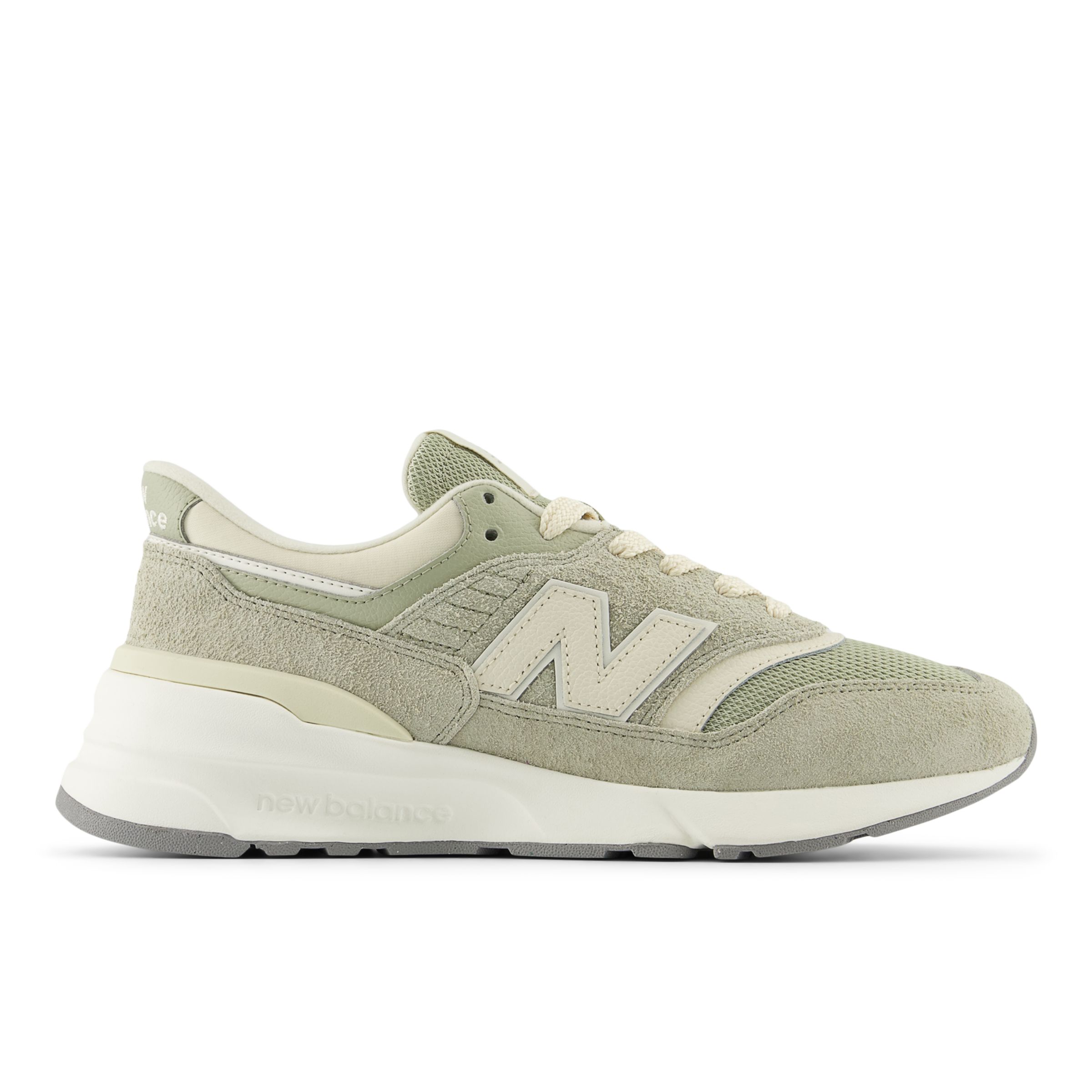 New Balance Unisex 997R in Green/Beige Suede/Mesh, size 7.5