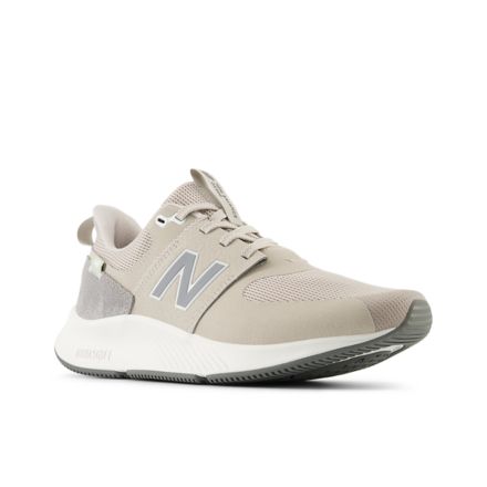 Chunky sneakers store new balance