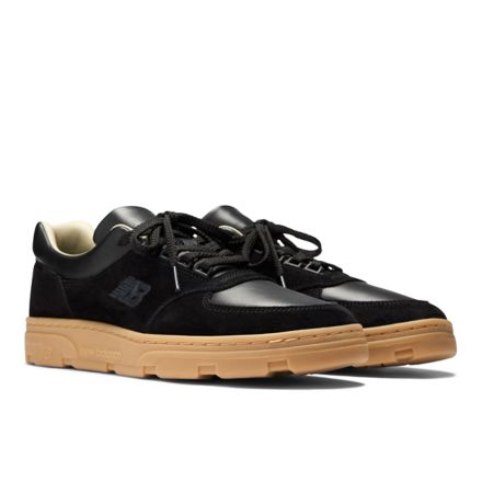 Made in UK Allerdale, BLACK with CHIPMUNK with GUM 090, UADWKKB
