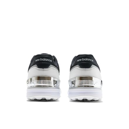 ニューバランス　ゴルフシューズ FuelCell 3000 v1 ニューバランスの人気ゴルフシューズ」は安定感とクッション性と