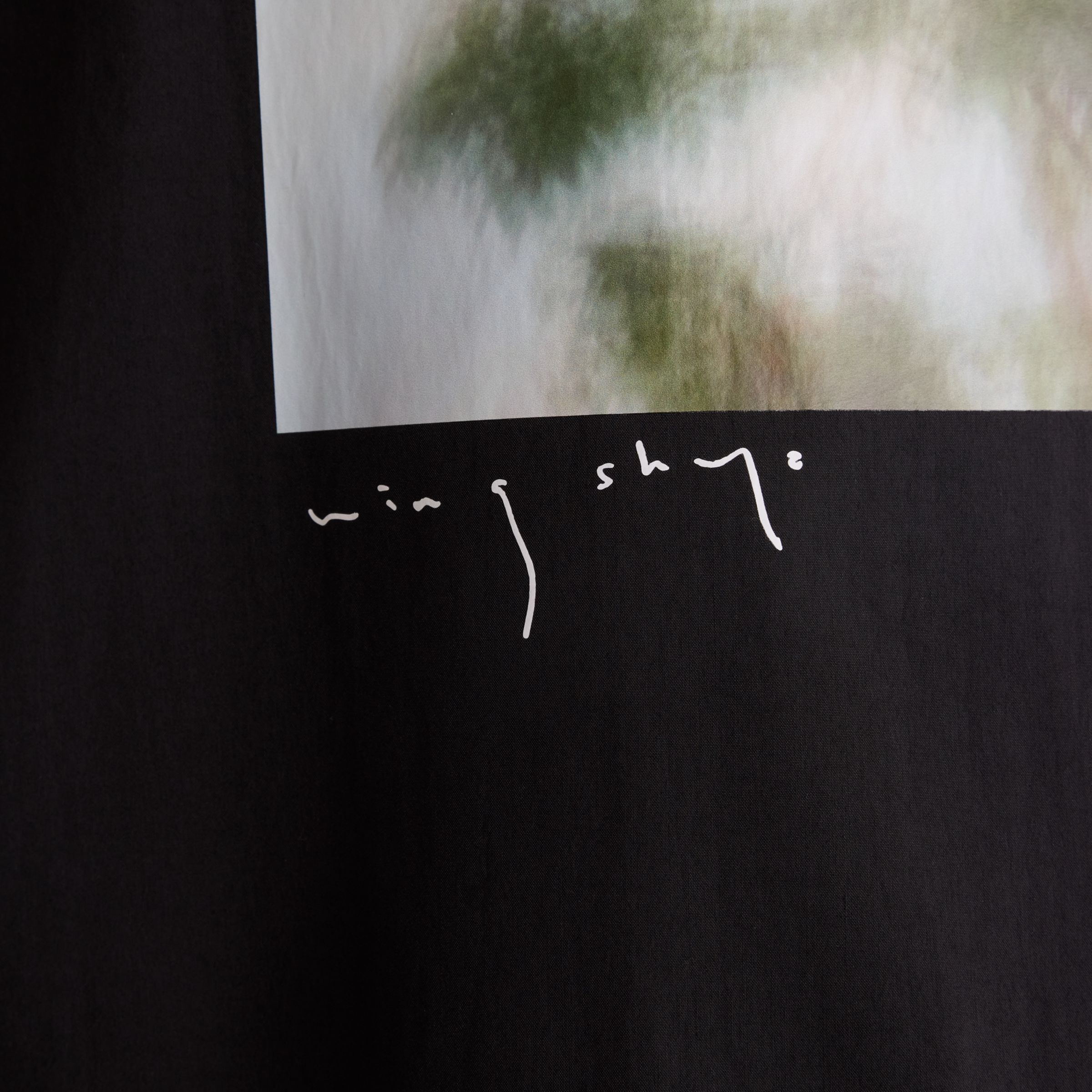 Graphic 防風外套