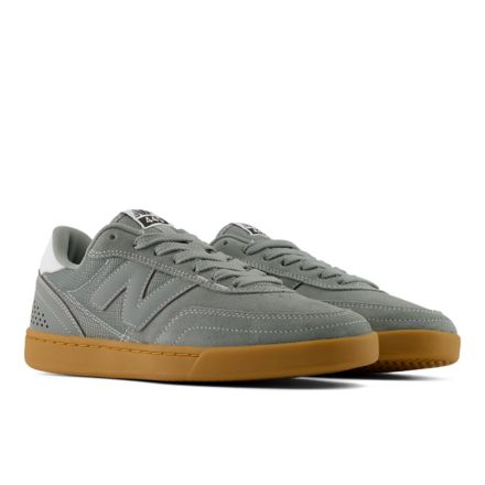 NB Numeric 440v2, BAIE DE LAURIER with BLANC, UN440GGM