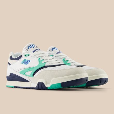 NB Numeric 770, BLACK with NB NAVY, UN770OZW