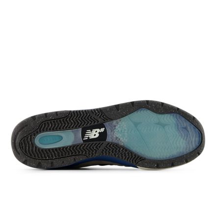 NB Numeric Andrew Reynolds 933