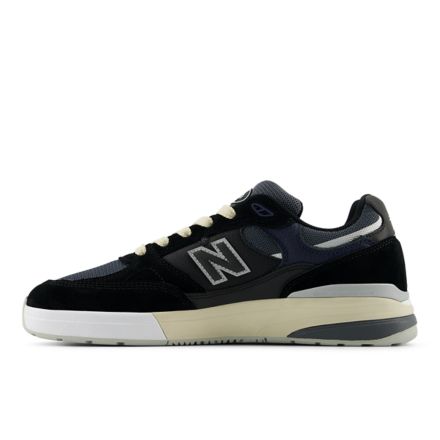 NB Numeric Andrew Reynolds 933