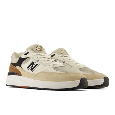 NB NUMERIC ANDREW REYNOLDS 933, QUICKSAND with SEA SALT, UN933ONE