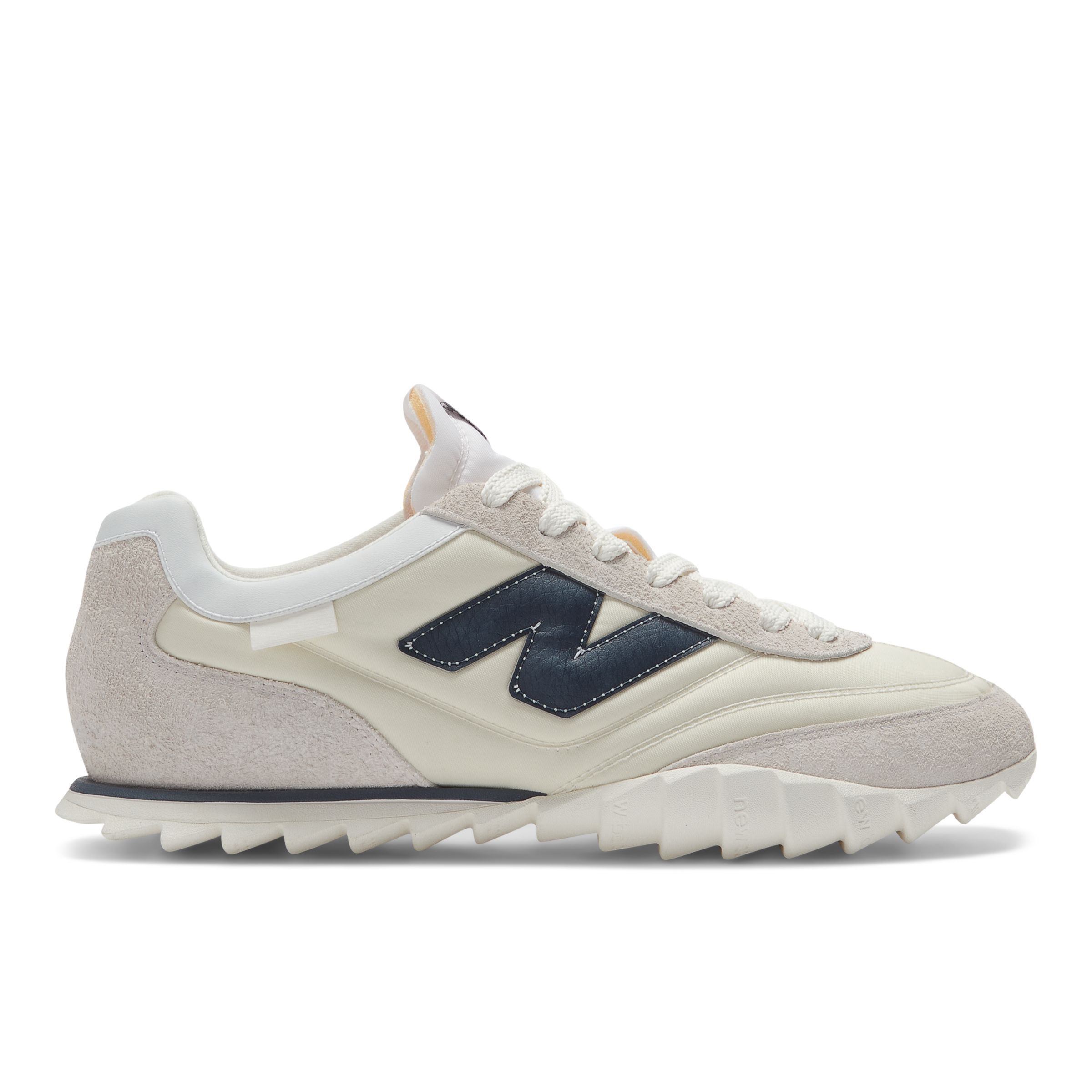 womens casual new balance